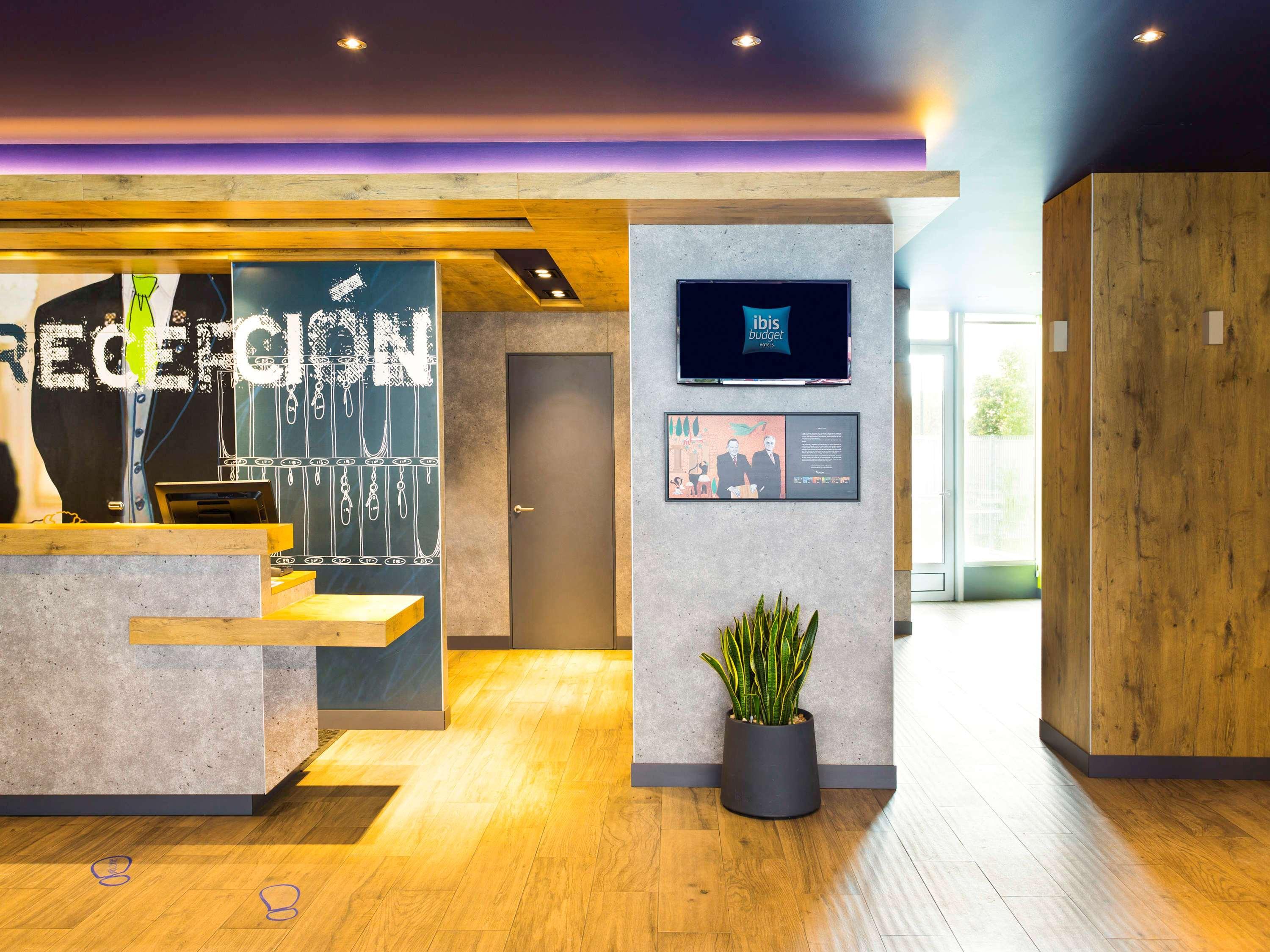 B&B Hotel Zaragoza Plaza Mozart מראה חיצוני תמונה