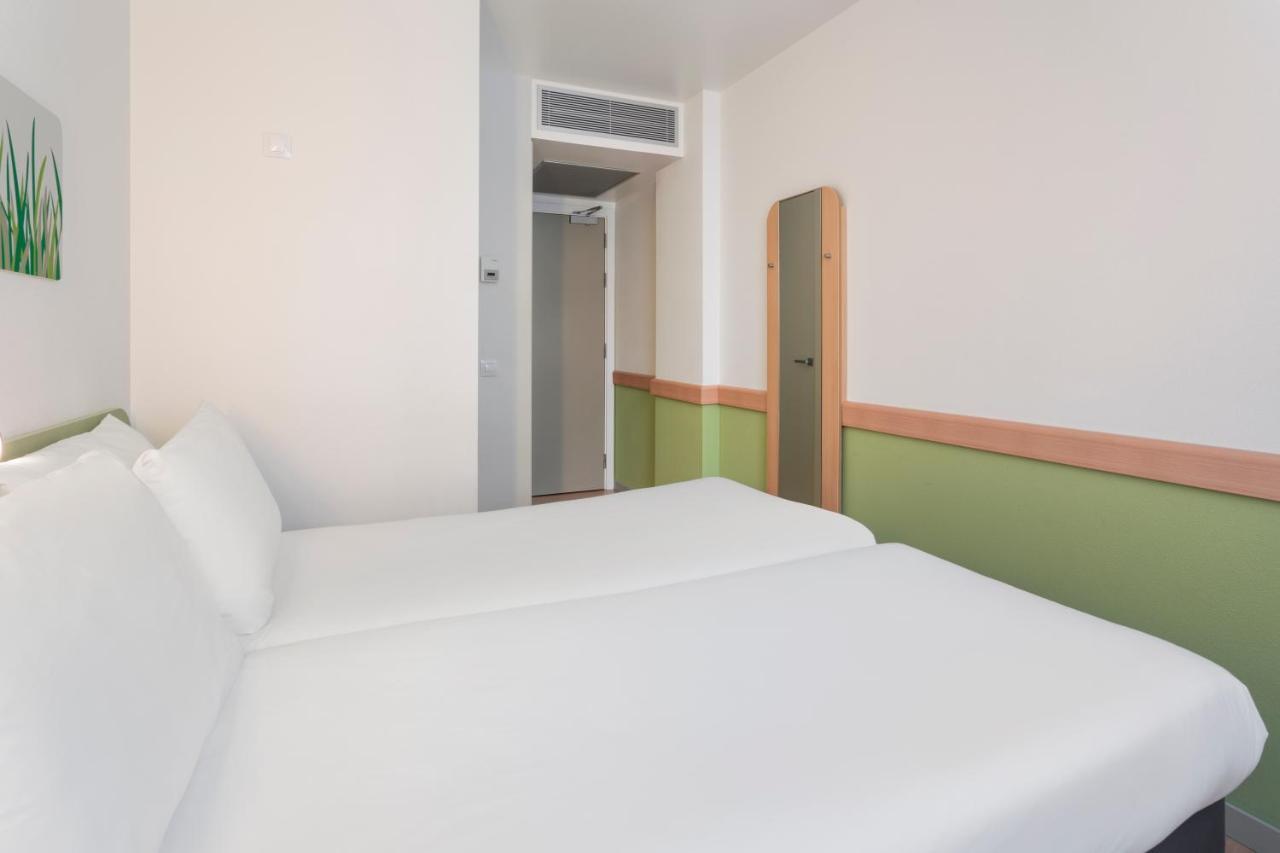 B&B Hotel Zaragoza Plaza Mozart מראה חיצוני תמונה